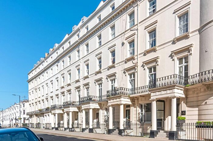 2 Bedroom Flat For Sale In Gloucester Terrace, Lancaster Gate, London, W2