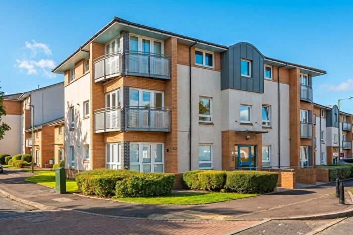 2 Bedroom Flat For Sale In Stenhouse Gardens, Edinburgh, EH11