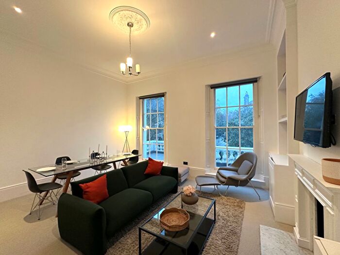 2 Bedroom Flat To Rent In Cambridge Street, Pimlico, SW1V