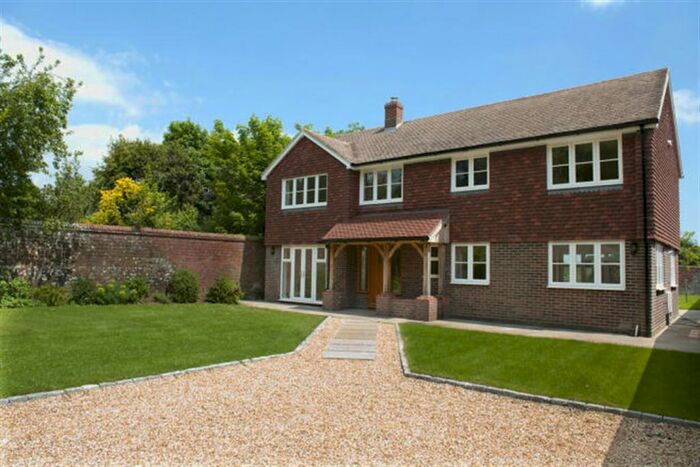 4 Bedroom Detached House To Rent In Catherington Lane, Waterlooville, PO8