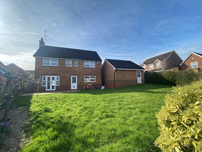 4 Bedroom Detached House For Sale In Edgbaston Drive, Shenley, WD7