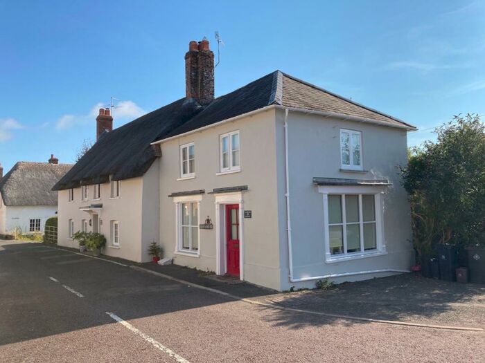 2 Bedroom Semi-Detached House To Rent In Bere Regis, BH20