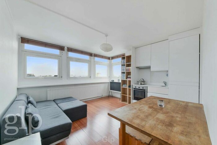 2 Bedroom Flat To Rent In Berwick Street, Soho, W1F