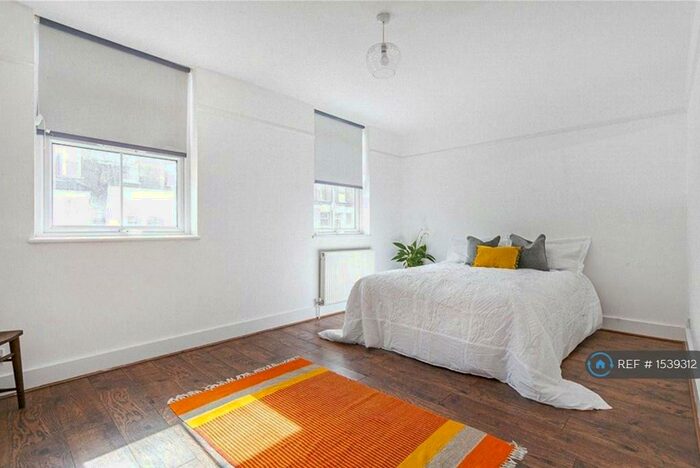 2 Bedroom Flat To Rent In Beulah Road, Thornton Heath, CR7