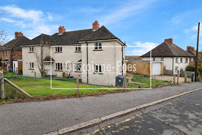 3 Bedroom Property To Rent In Woodside Road, Guildford, GU2