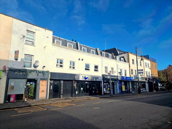 2 Bedroom Flat To Rent In Roman Road, London, E3