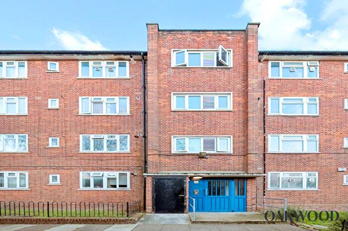 2 Bedroom Flat For Sale In Lordship Grove, Stoke Newington, N16