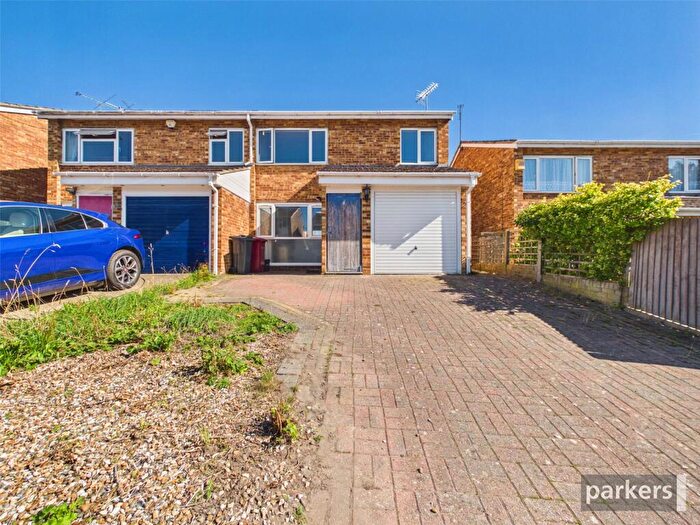 3 Bedroom Semi-Detached House For Sale In Odiham Avenue, Caversham, Reading, Berkshire, RG4