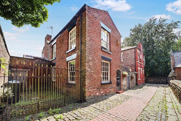 2 Bedroom Detached House For Sale In Vicarage Place, Prescot, L34