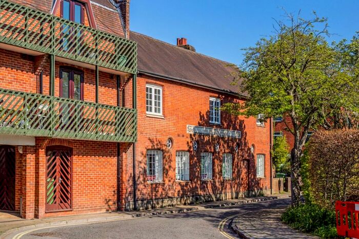 1 Bedroom Apartment To Rent In Colebrook Street Winchester, SO23