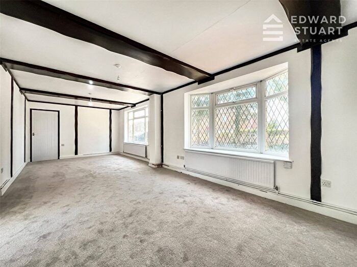 2 Bedroom Bungalow For Sale In Peterborough Road, Crowland, Peterborough, Lincolnshire, PE6