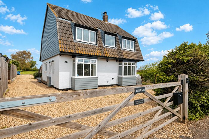 4 Bedroom Detached House For Sale In New Road, Clifton, Shefford, SG17