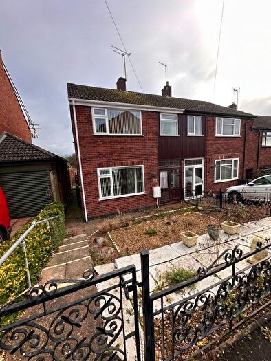 3 Bedroom Semi-Detached House To Rent In Green Close, Leamington Spa, CV31