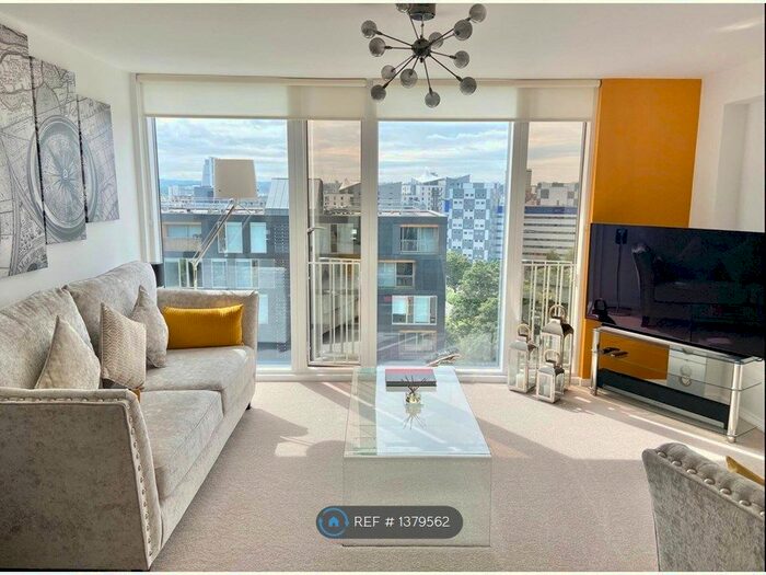 2 Bedroom Flat To Rent In The Avenue, Leeds, LS9