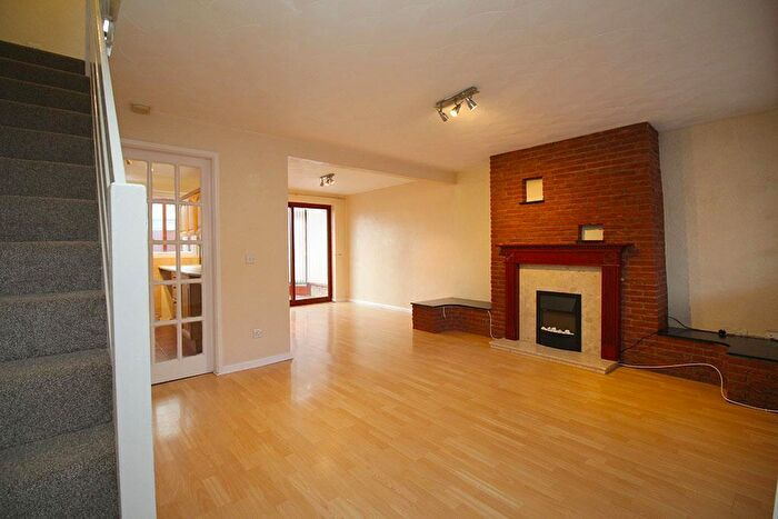 3 Bedroom Semi-Detached House To Rent In Braddon Road, Loughborough, LE11