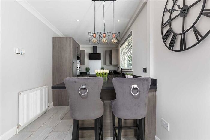 3 Bedroom End Of Terrace House For Sale In Glentarbert Road, Rutherglen, Glasgow, G73