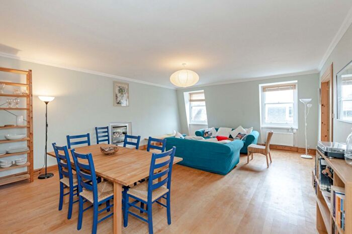 2 Bedroom Flat To Rent In Forth Street, Edinburgh, EH1