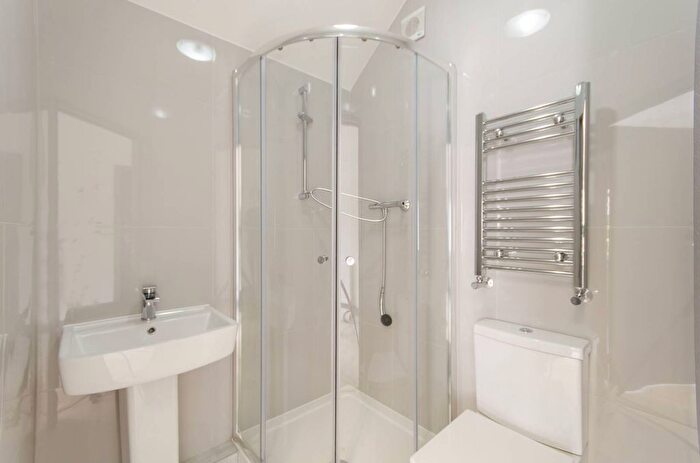 Studio To Rent In Dollis Hill Lane, Dollis Hill, London, NW2