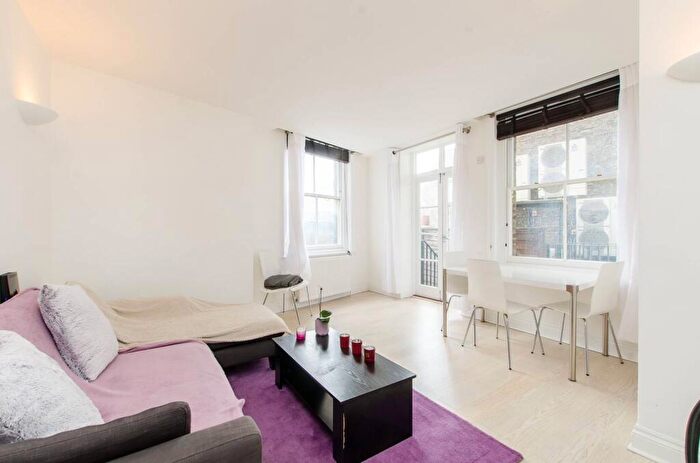 2 Bedroom Flat To Rent In Bishopsgate, City, London, EC2M