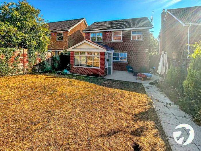 4 Bedroom Detached House To Rent In Darenth Park Avenue, Dartford, Kent, DA2