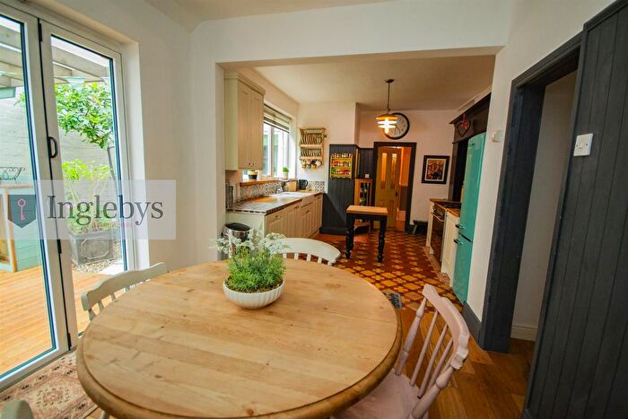 2 Bedroom Flat For Sale In Windsor Road, Saltburn-By-The-Sea, TS12
