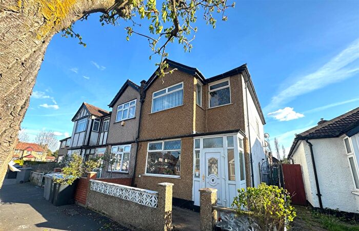 3 Bedroom Semi Detached House For Sale In Charterhouse Avenue, Wembley, HA0