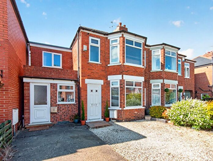 6 Bedroom Property For Sale In Lilac Avenue, York, YO10