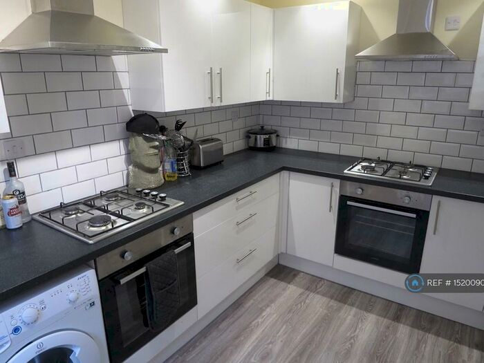 9 Bedroom Semi-Detached House To Rent In Stratford Road, West Bridgford, Nottingham, NG2