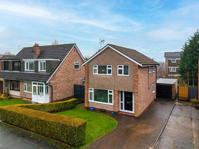 3 Bedroom Detached House For Sale In Osborne Walk, Harrogate, HG1