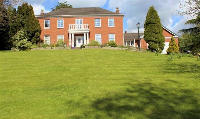 5 Bedroom Detached House To Rent In Walker Lane, Fulwood, Preston PR2