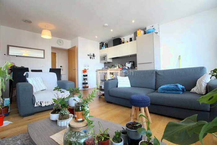 2 Bedroom Flat To Rent In High Street, Manchester, M4