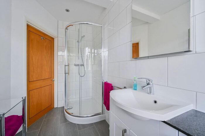 2 Bedroom Flat To Rent In Gower Street, Bloomsbury, London, WC1E