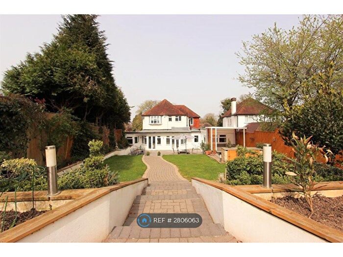 5 Bedroom Detached House To Rent In Burgh Wood, Banstead, SM7