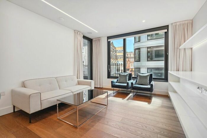 1 Bedroom Flat To Rent In Rathbone Place, London, W1T