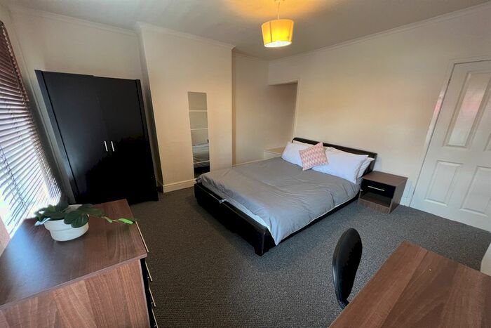 2 Bedroom Terraced House To Rent In Queens Road, Beeston, NG9