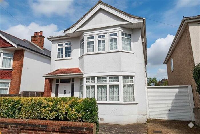 6 Bedroom House To Rent In Bedroom Detached House In Bournemouth, BH9