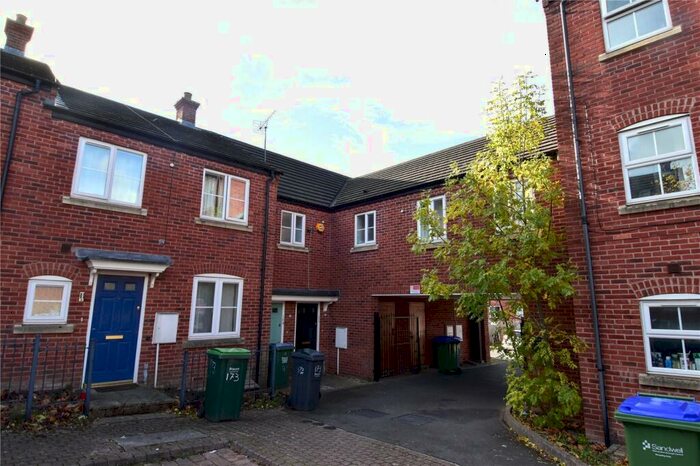 2 Bedroom Maisonette To Rent In Shenstone Road, Edgbaston, Birmingham, West Midlands, B16