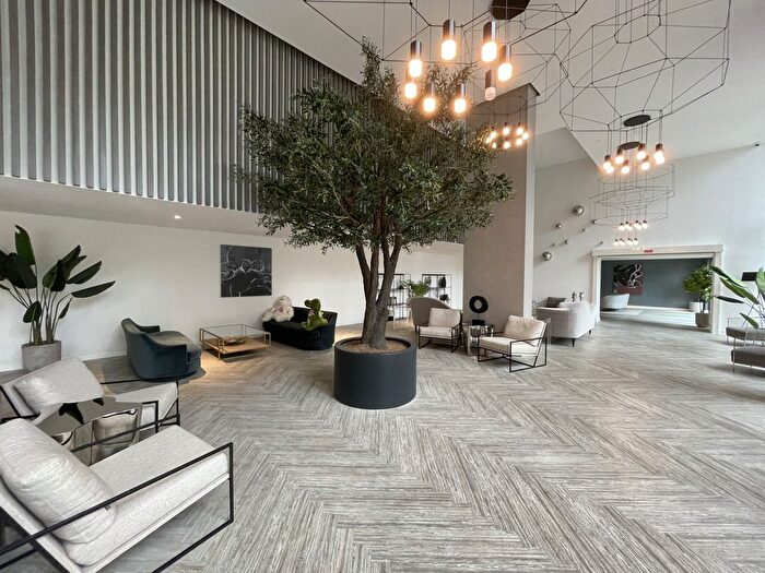 2 Bedroom Flat To Rent In Local Crescent, Hulme Street, Salford, M5