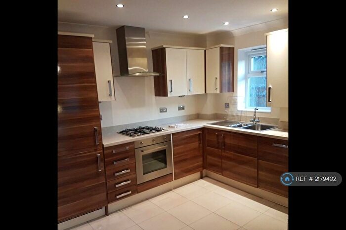 2 Bedroom Flat To Rent In Sunningdale Avenue, Ruislip, HA4