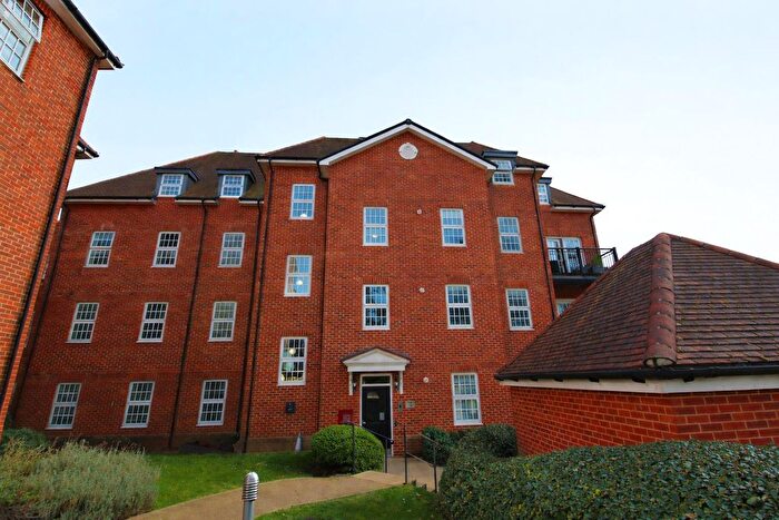 1 Bedroom Flat For Sale In Collison Avenue, Barnet, EN5