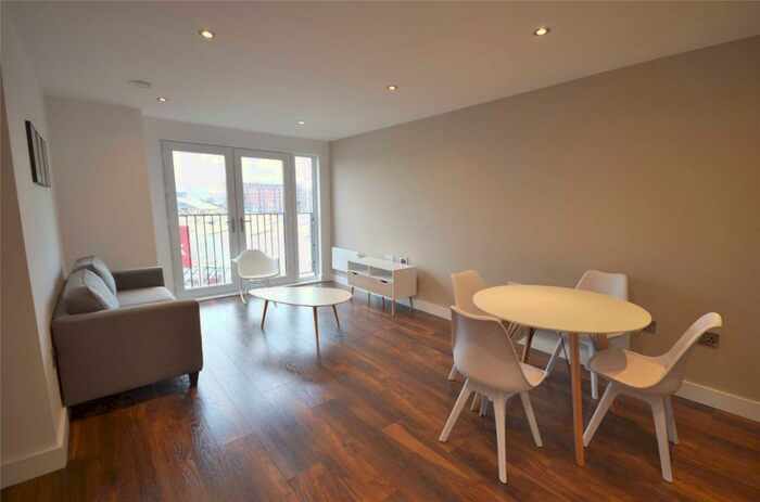 2 Bedroom Apartment To Rent In Wilburn Basin, Salford, Greater Manchester, M5