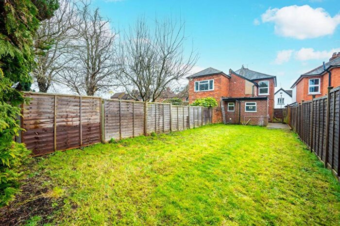 3 Bedroom Semi-Detached House To Rent In New Cross Road, Stoughton, Guildford, GU2