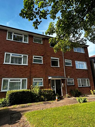 1 Bedroom Flat To Rent In Carshalton Road, Sutton, SM1