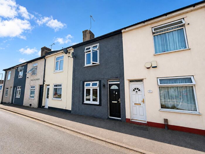 2 Bedroom Terraced House To Rent In Cement Block Cottages, Grays, RM17