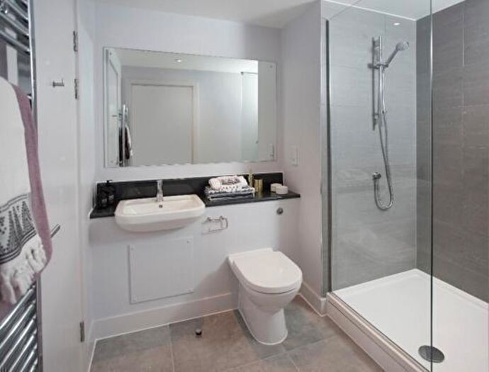 2 Bedroom Apartment To Rent In Flat Cotton Field Wharf, New Union Street, Manchester, Greater Manchester, M4