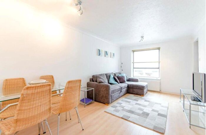 1 Bedroom Flat To Rent In Manchester Road, Cubitt Town, E14