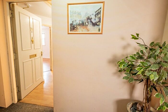 1 Bedroom Flat To Rent In Malthouse Close, City Centre, Dundee, DD1