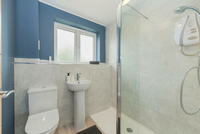 2 Bedroom End Of Terrace House To Rent In Heron Drive, Lenton, Nottingham, NG7