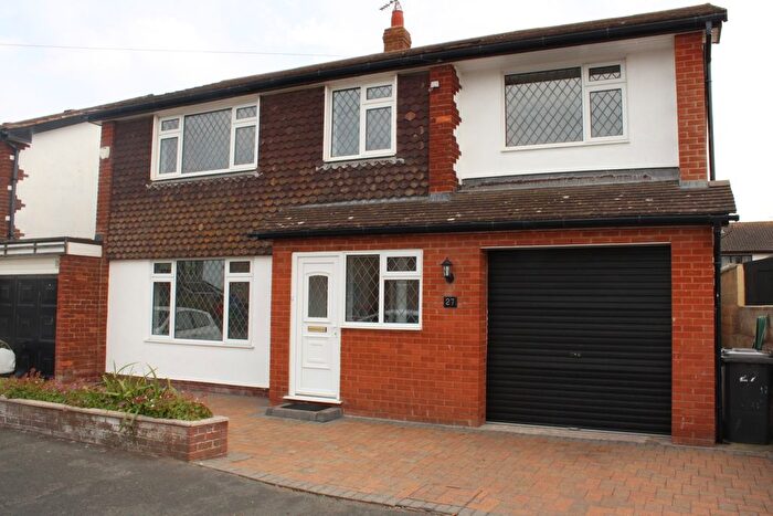 5 Bedroom Property To Rent In Bryn Avenue, Rhyl, LL18