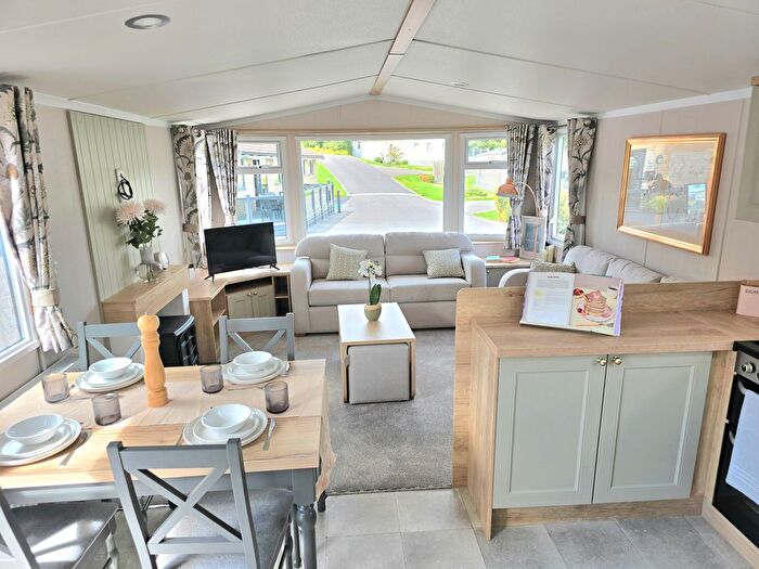 2 Bedroom Park Home For Sale In Wood Farm Country Amp; Leisure Park, Axminster Rd Bridport, DT6